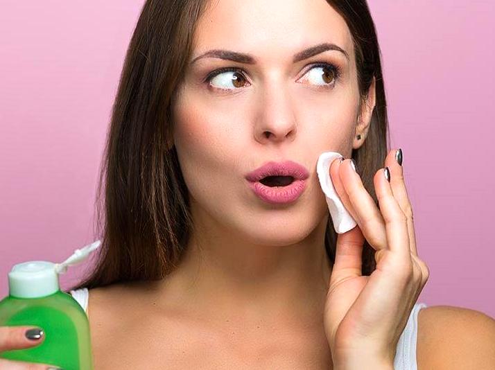 Steps for Effective Makeup Removal